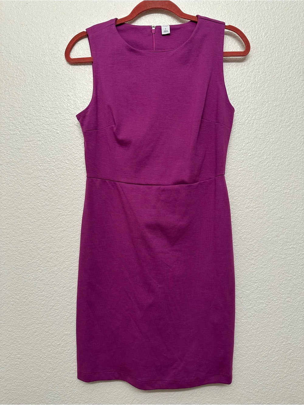 Old Navy Sleeveless Midi Sheath Dress in Magenta
